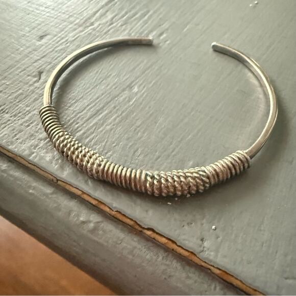 925 Sterling Silver Cuff Bracelet - Picture 5 of 9